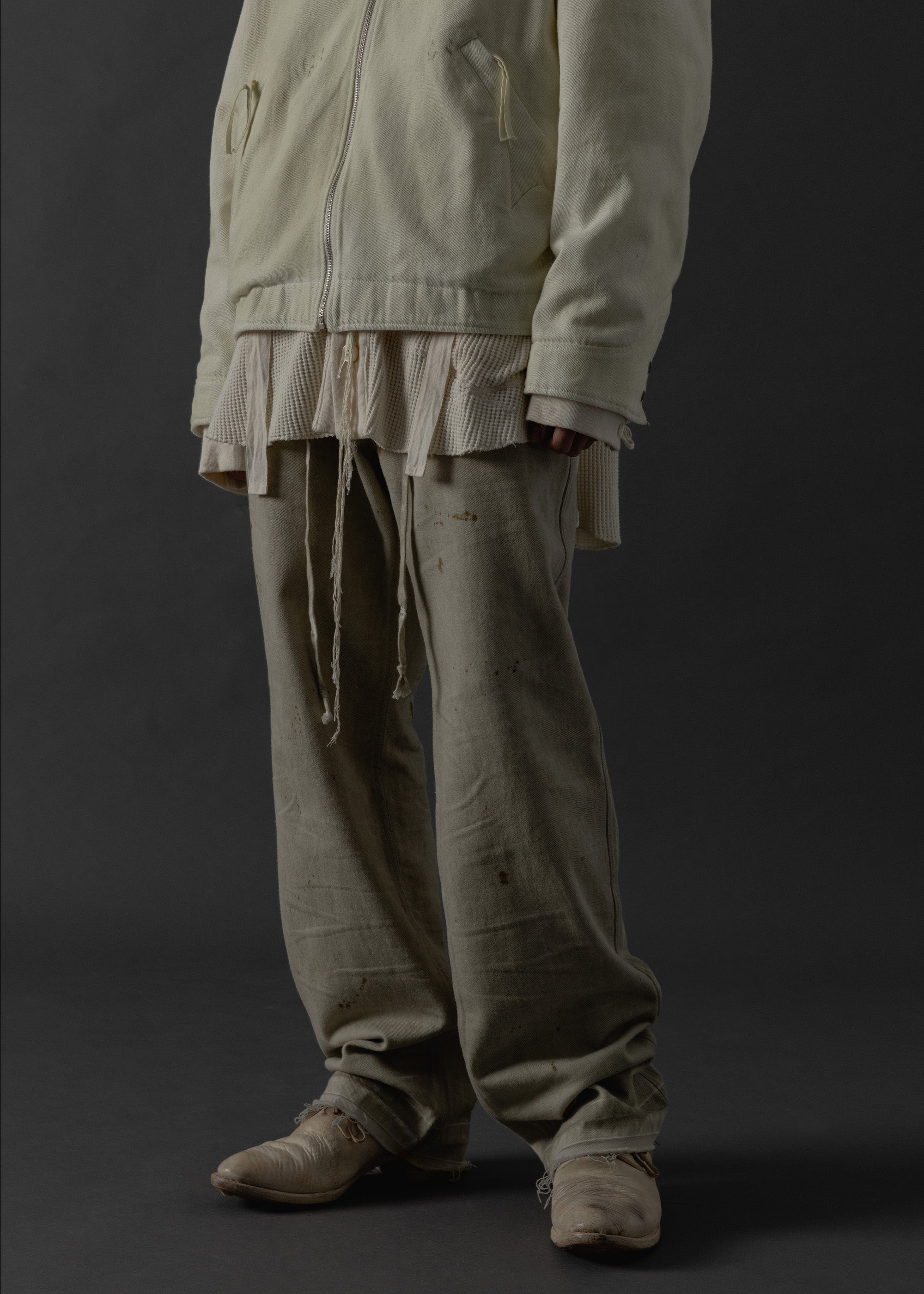 TBW Released Hem Dirty Jeans (Dirty Beige)