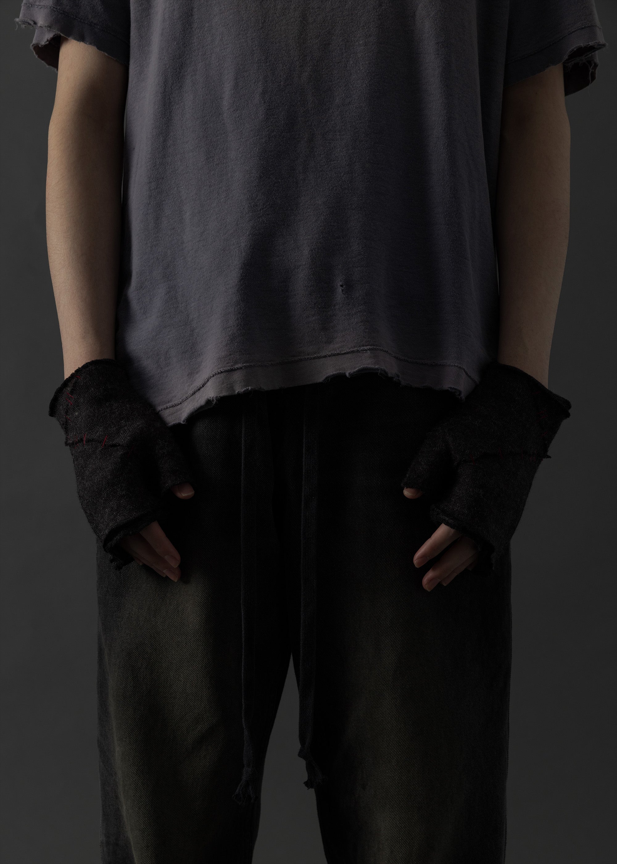 TBW Stitch Origami Gloves (Black)