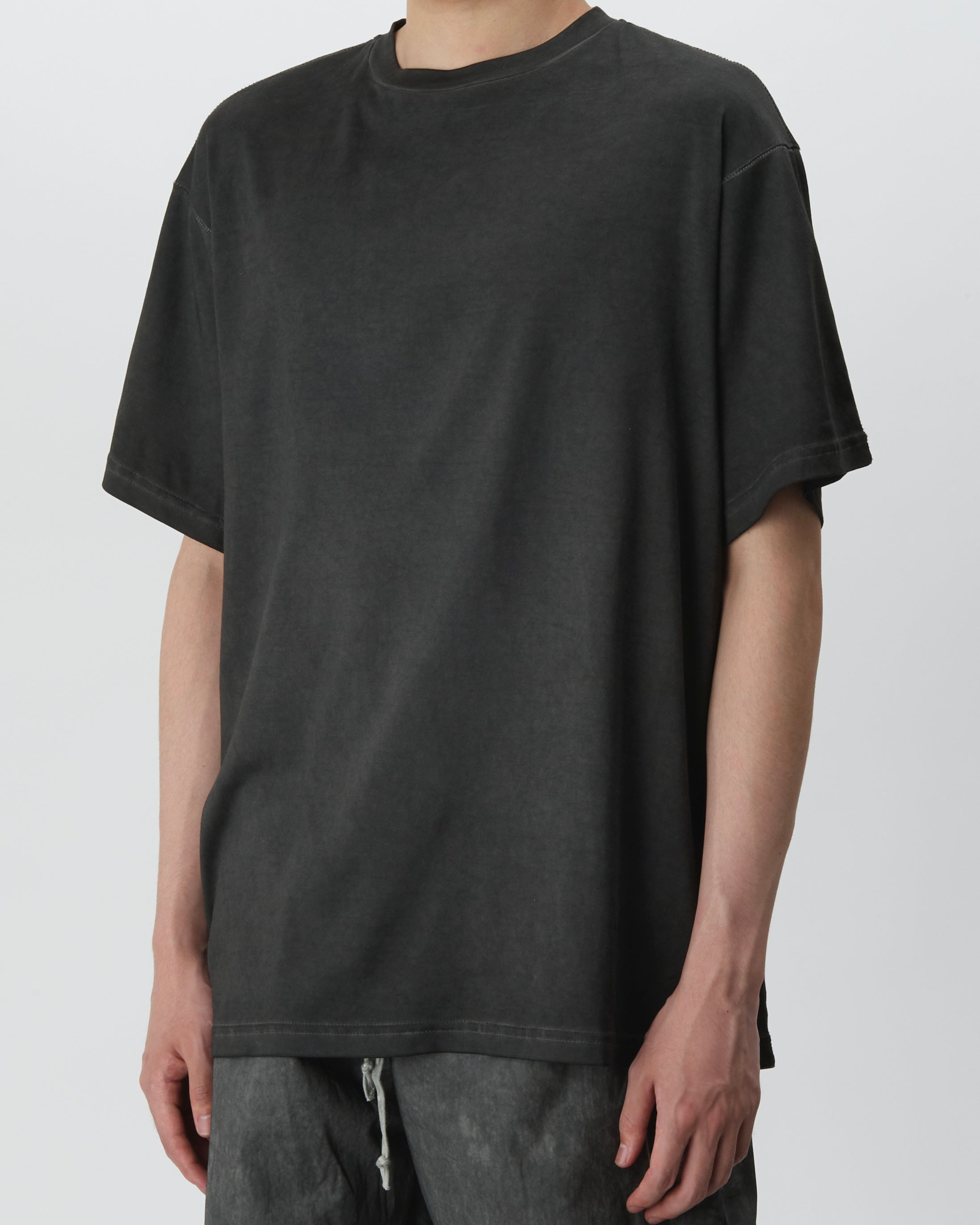 Cold Dyed Overlock Tee (Reversible) (Dark Grey)