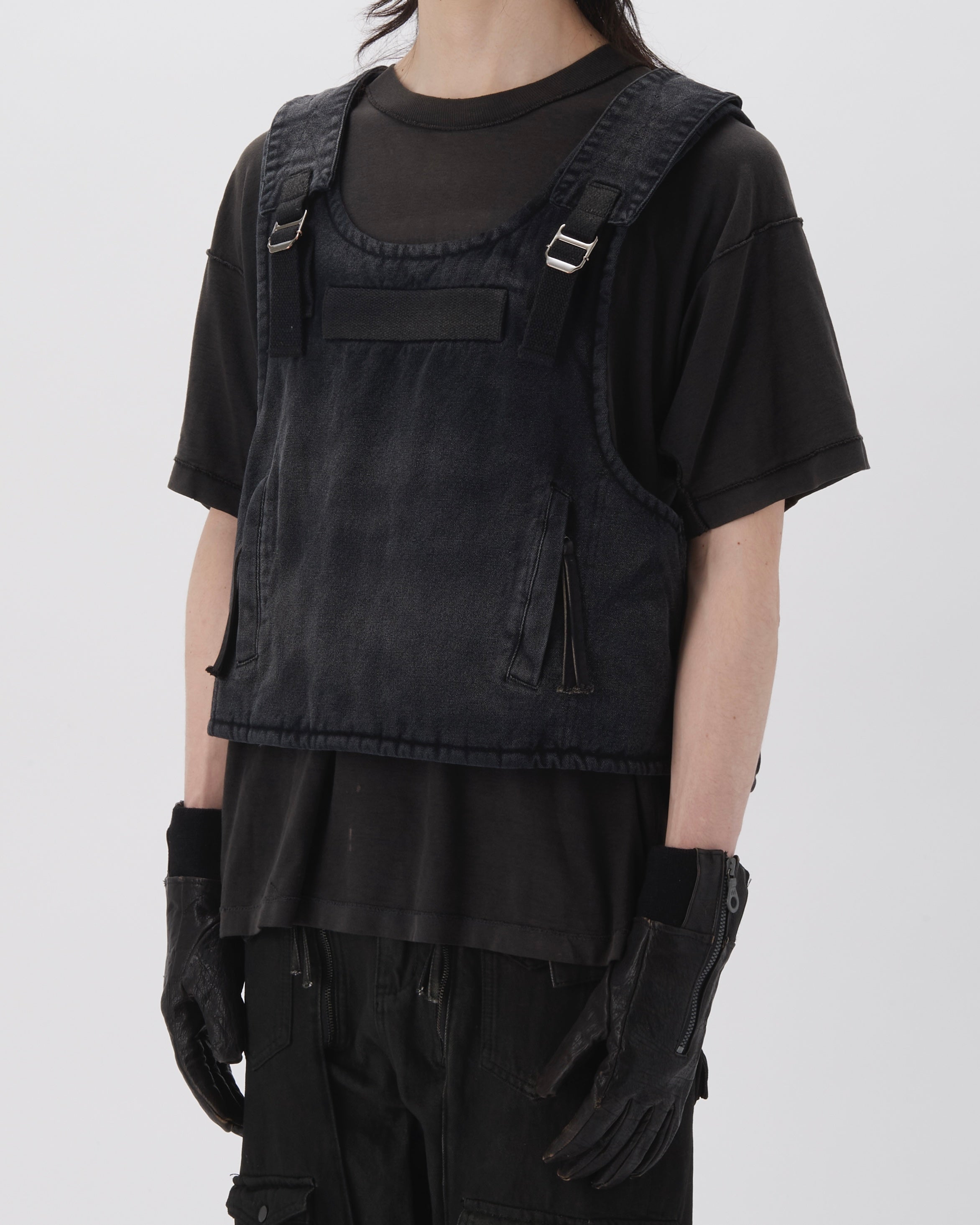 RIOT VEST