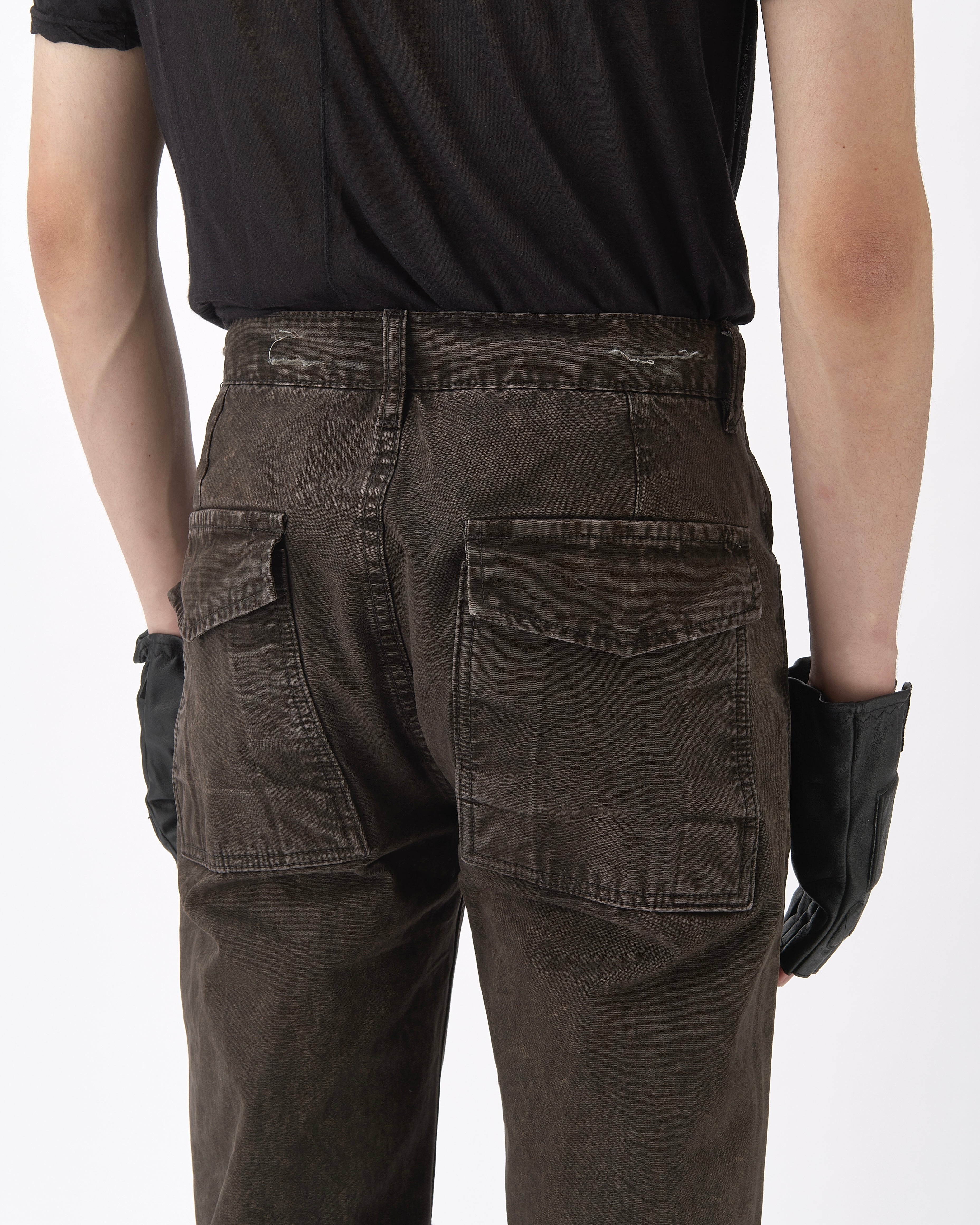 DARTED JEANS