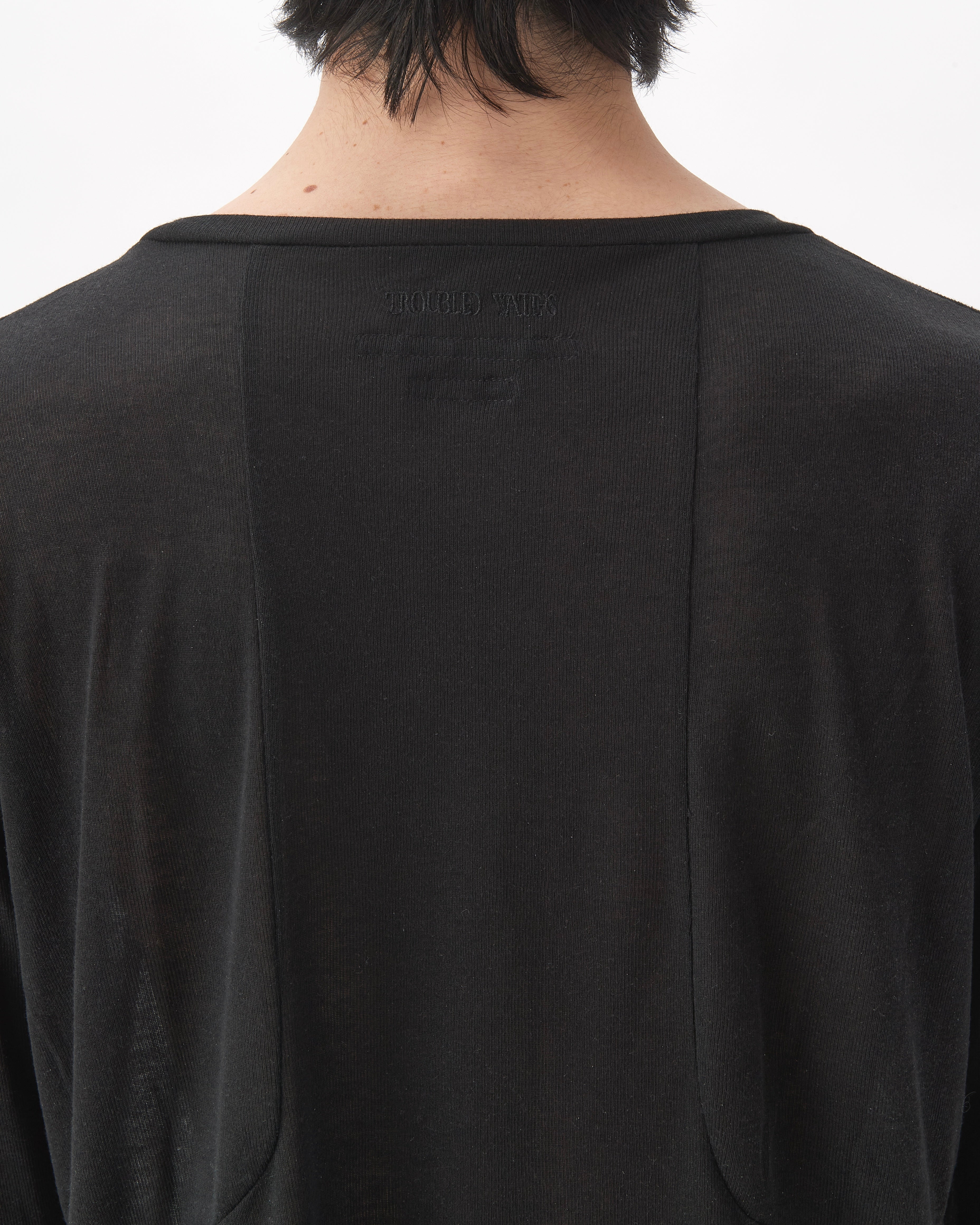 GLOVED LONGSLEEVE 2.0 (BLACK)