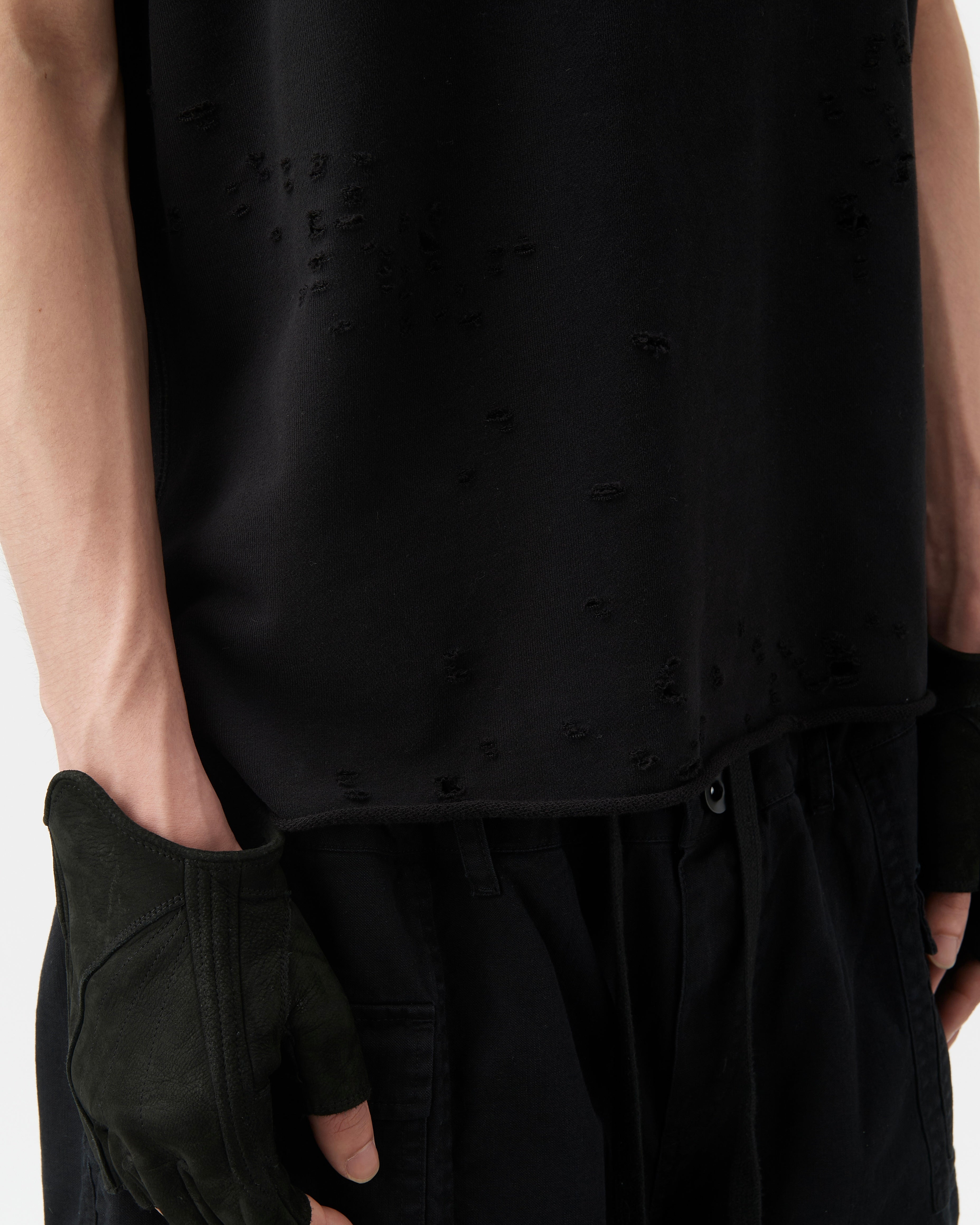 THRASHED TEE